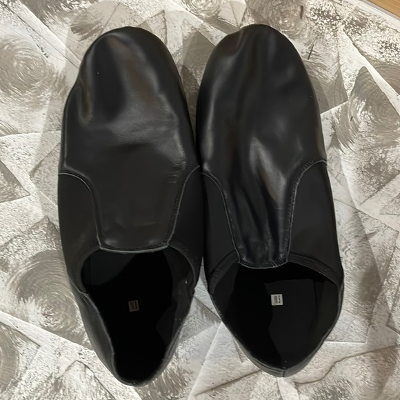 Dance shoes - Picture 1 of 4